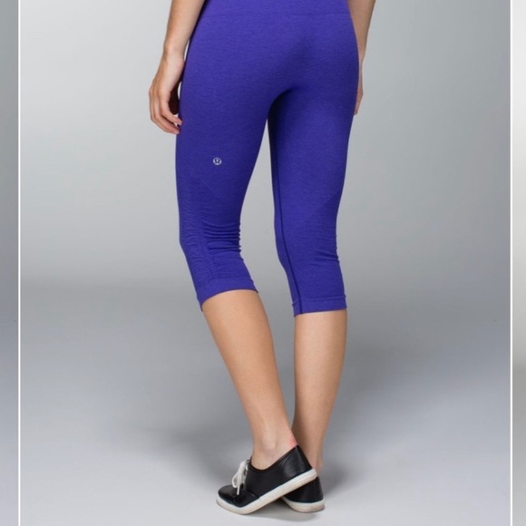 LULULEMON In The Flow II Crop Purple Leggings 6 - Picture 4 of 12